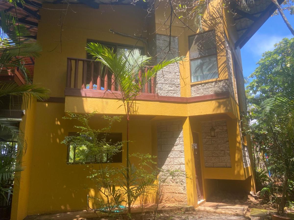 Casa De Veraneo Quinta Las Trillizas Esparza Ngoại thất bức ảnh